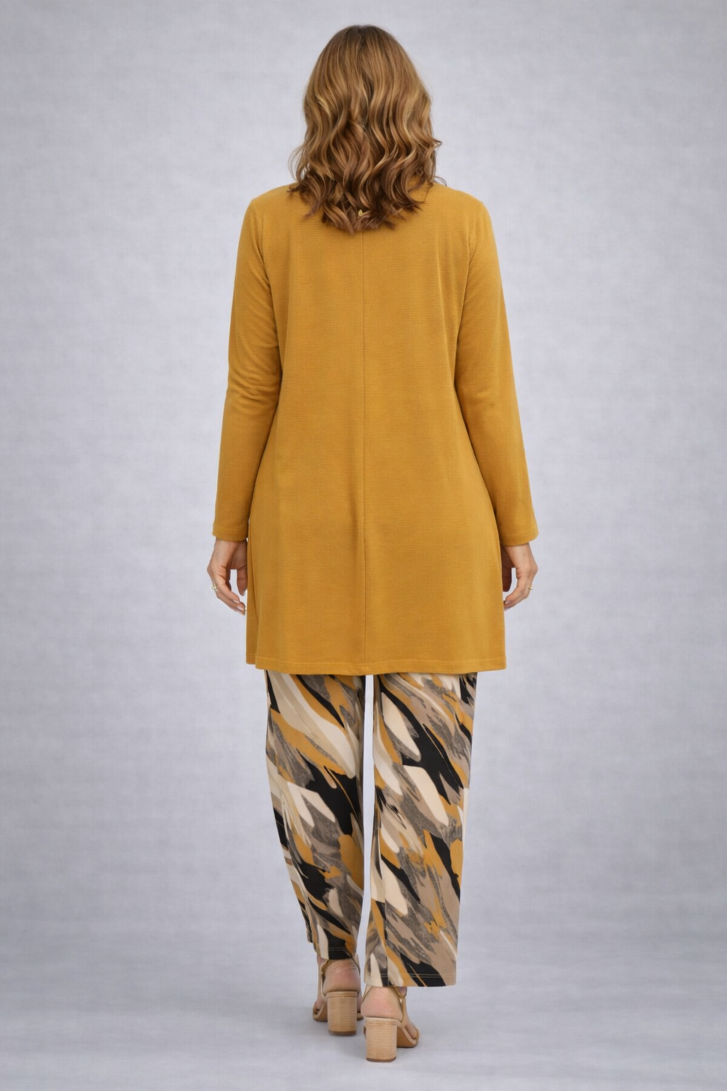 VERENA | Conjunto de Tres Piezas con Cárdigan Amarillo