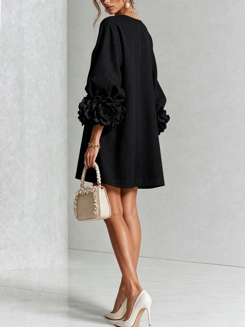 AMARA | Vestido Mini Elegante con Botones Florales