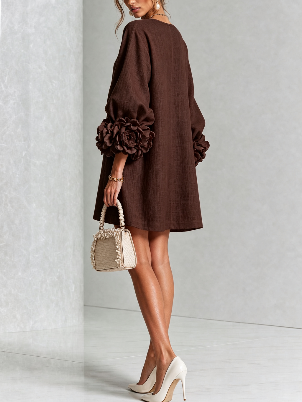 AMARA | Vestido Mini Elegante con Botones Florales
