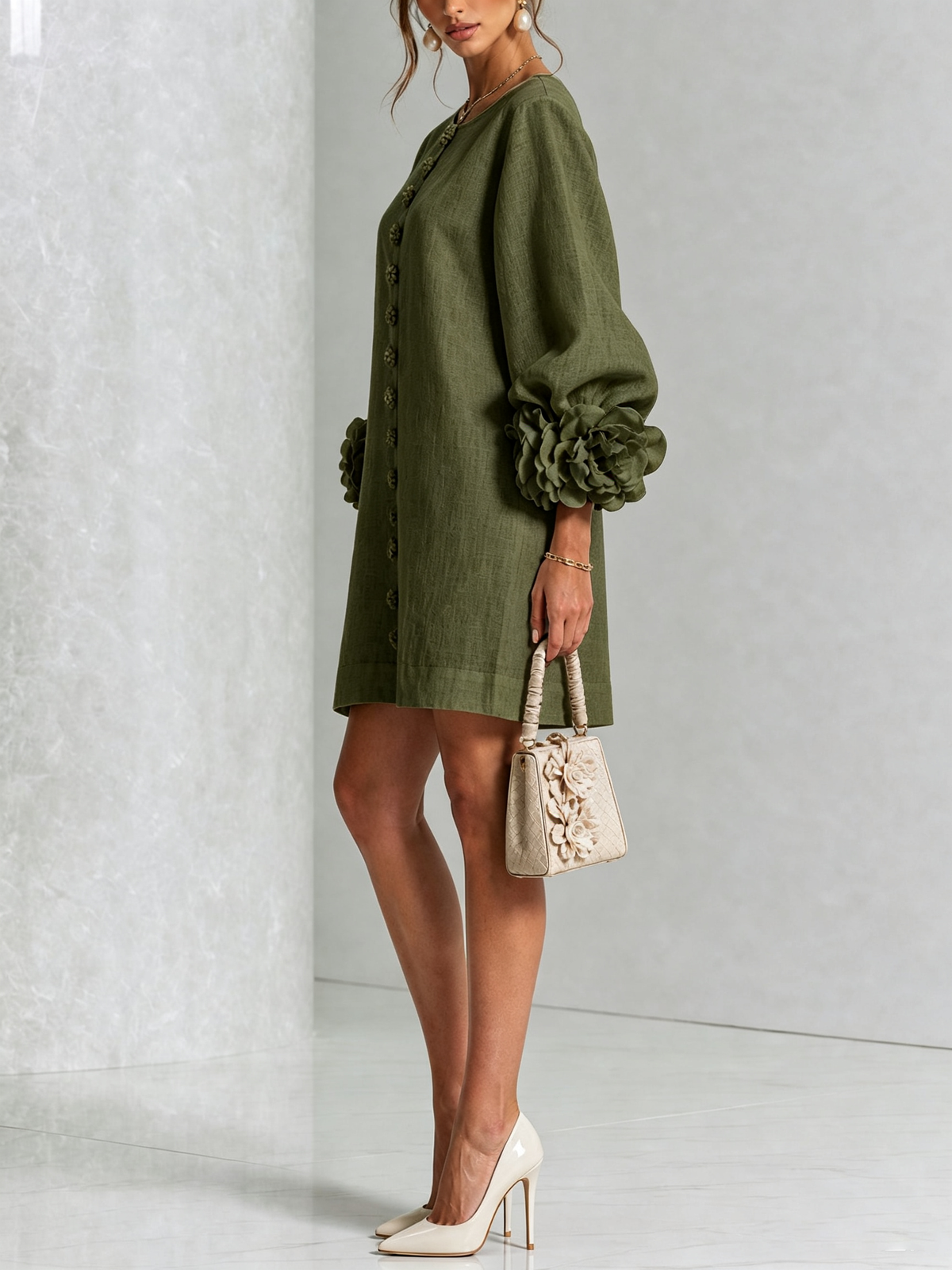 AMARA | Vestido Mini Elegante con Botones Florales