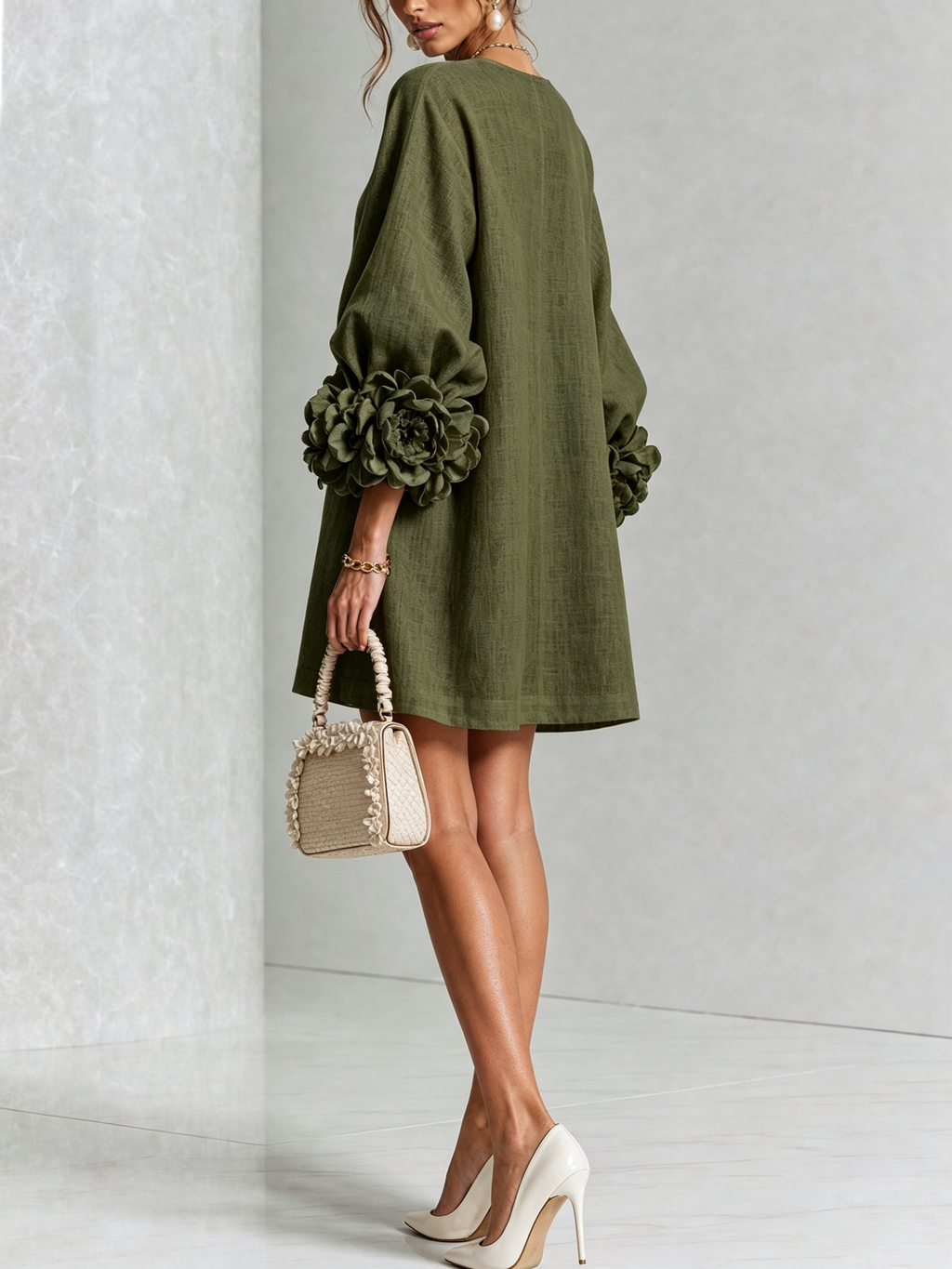 AMARA | Vestido Mini Elegante con Botones Florales