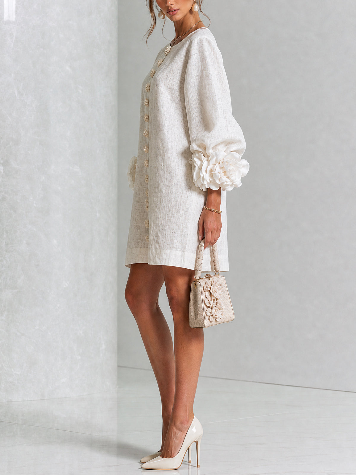 AMARA | Vestido Mini Elegante con Botones Florales