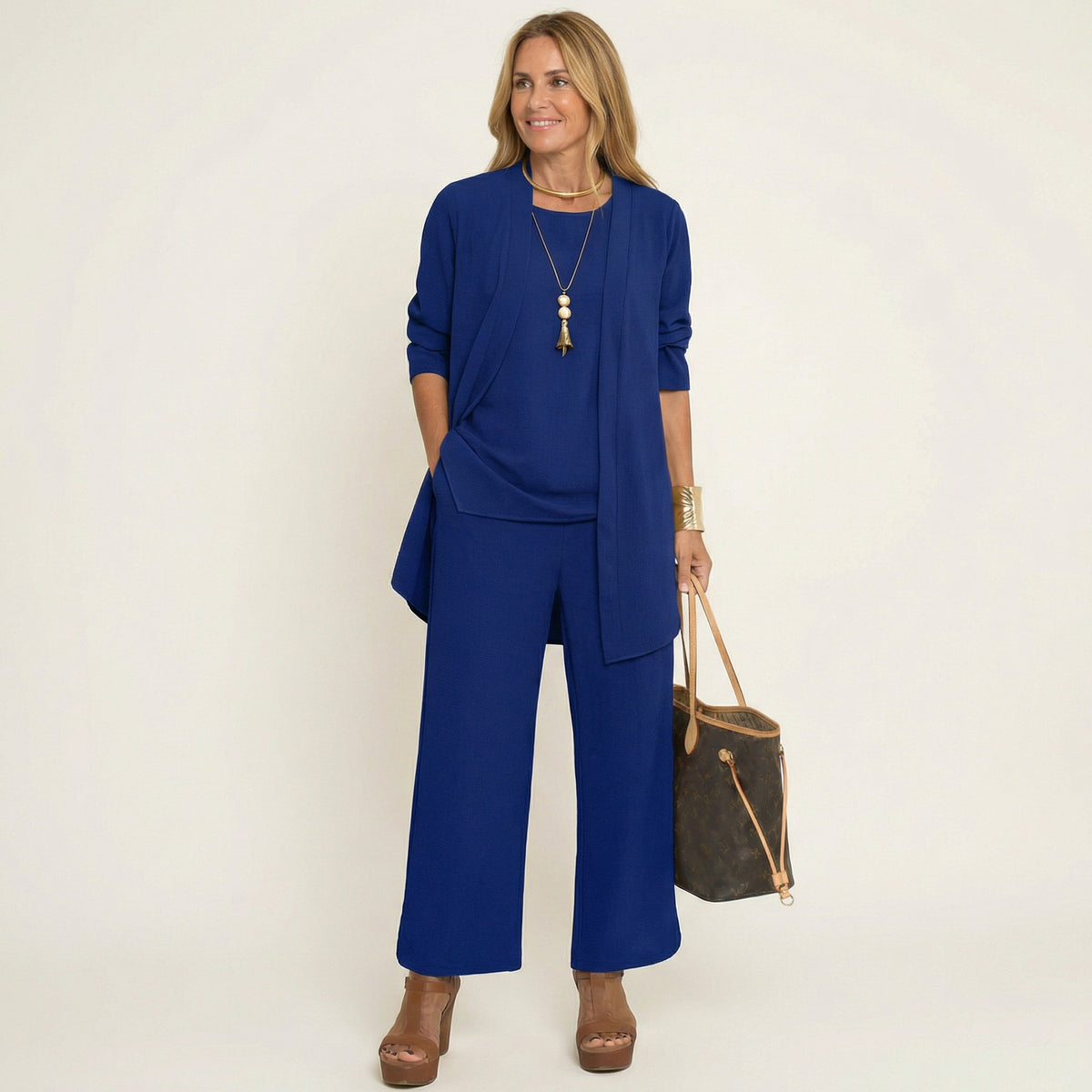 VIVIENNE | Conjunto Minimalista de Tres Piezas con Chaleco